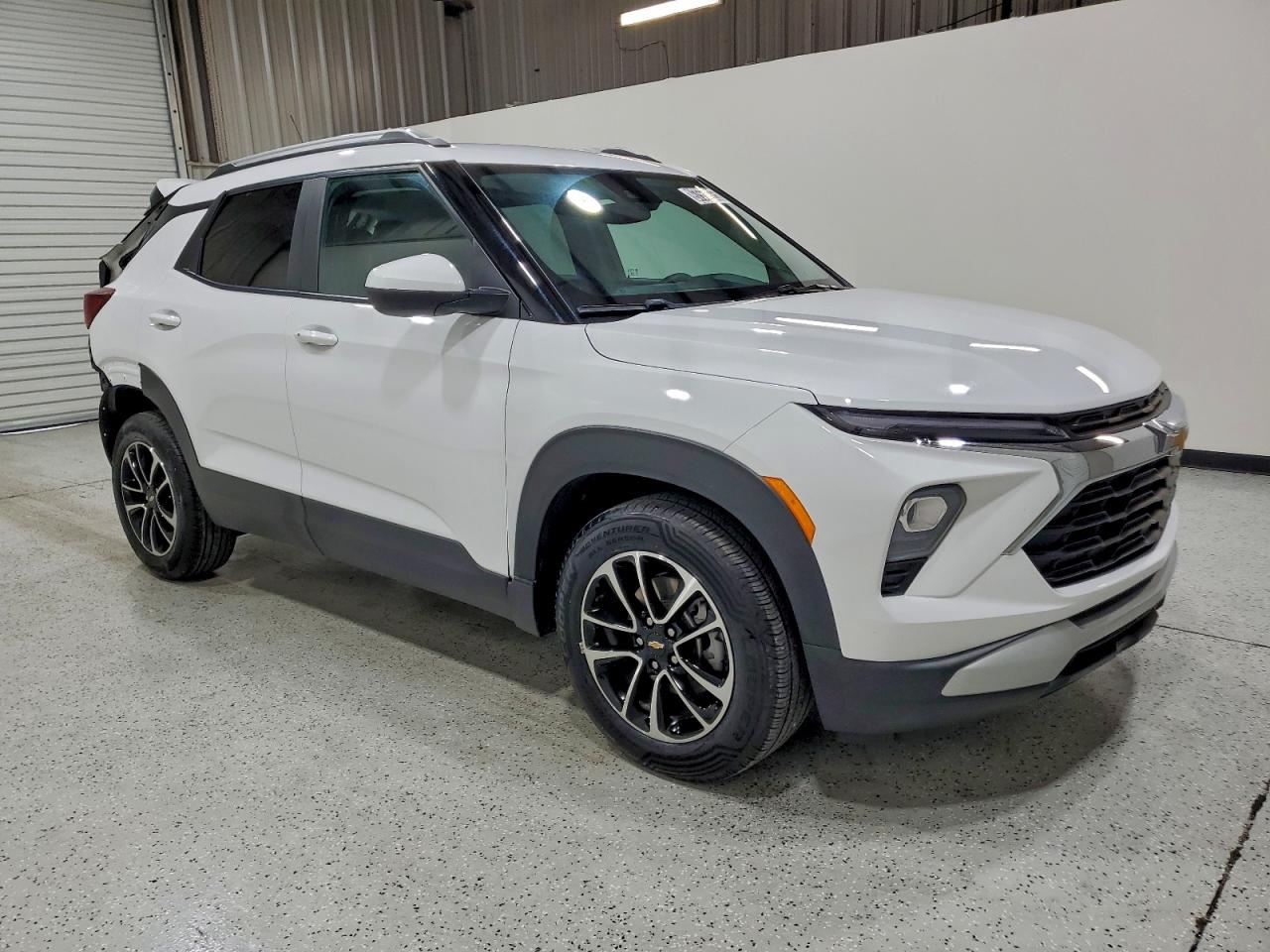 2025 CHEVROLET TRAILBLAZER LT photo 4