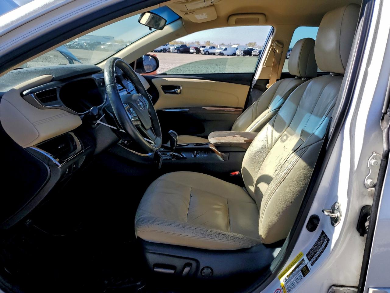2016 TOYOTA AVALON XLE photo 7