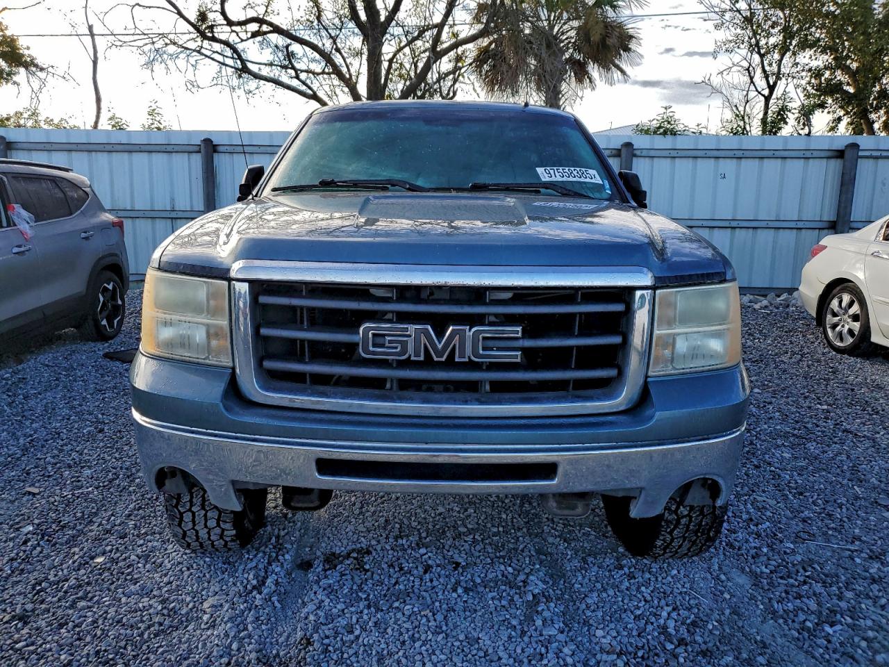 2011 GMC SIERRA C1500 SL photo 5