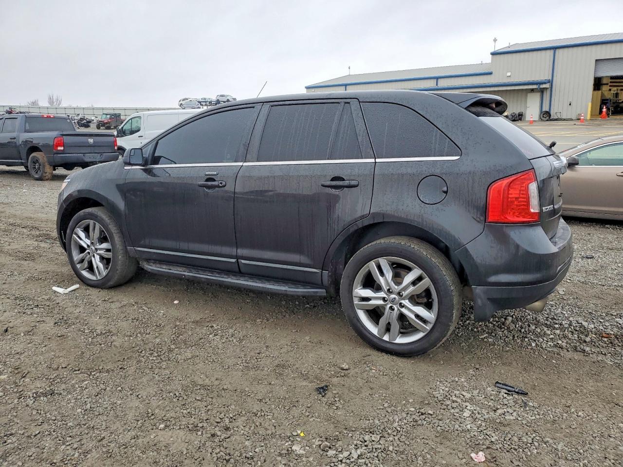 2013 FORD EDGE LIMITED photo 2