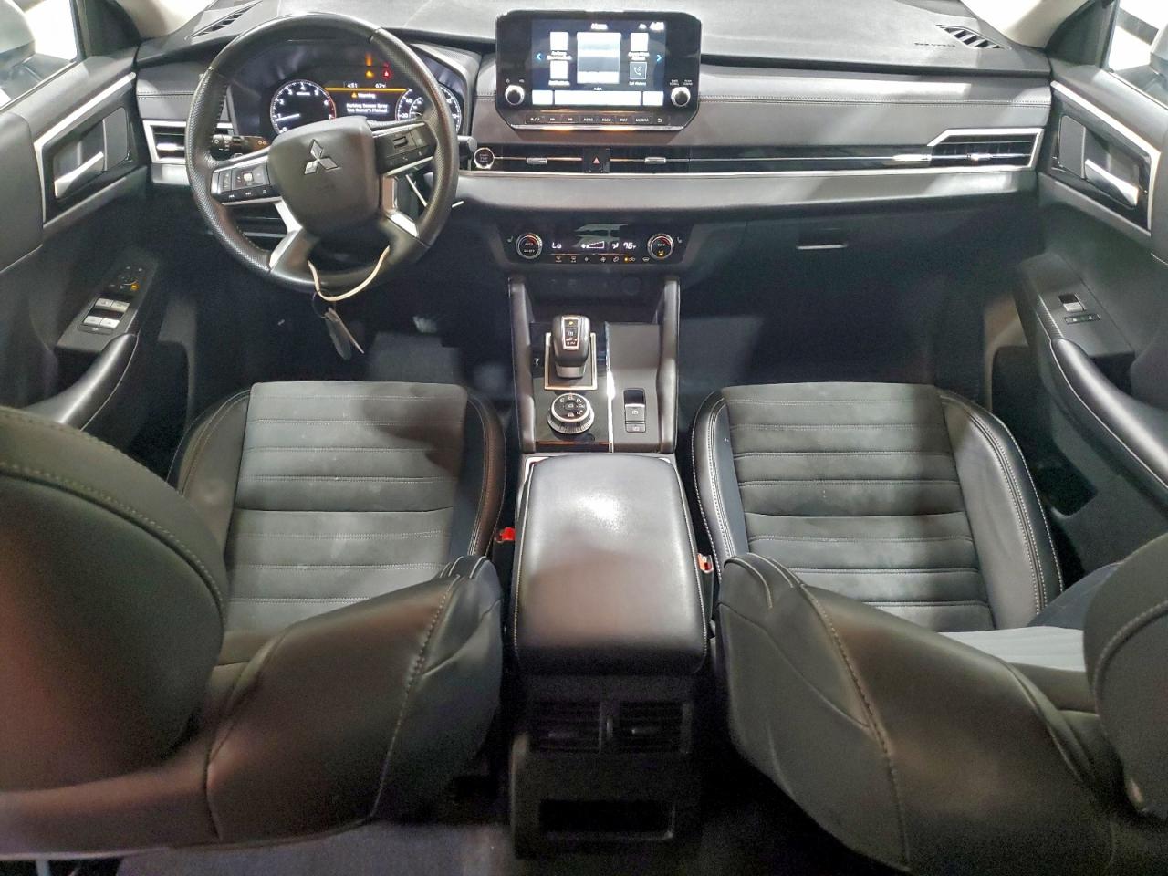 2024 MITSUBISHI OUTLANDER SE photo 8