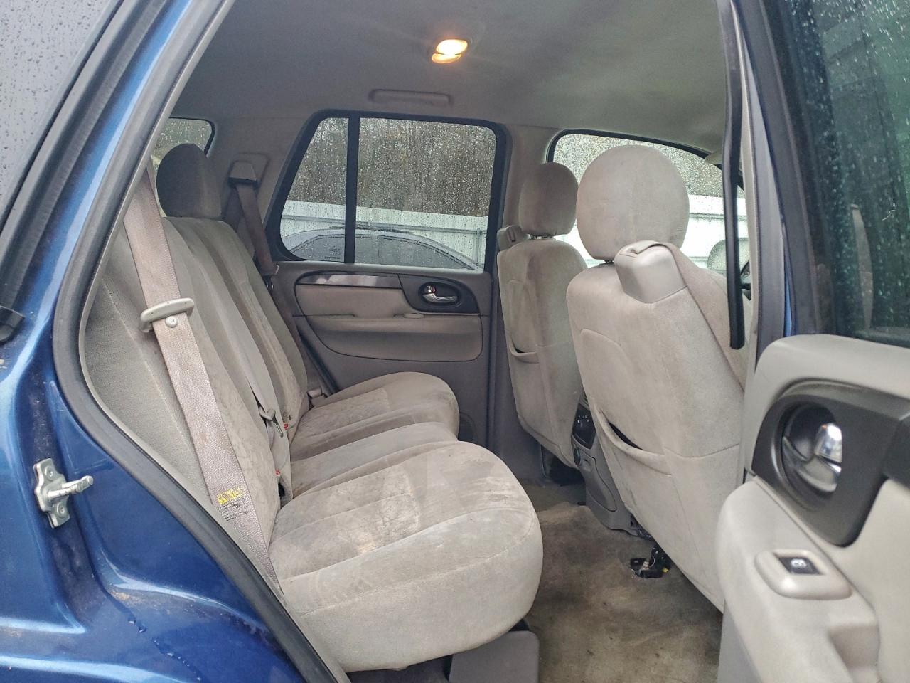 2005 GMC ENVOY photo 11