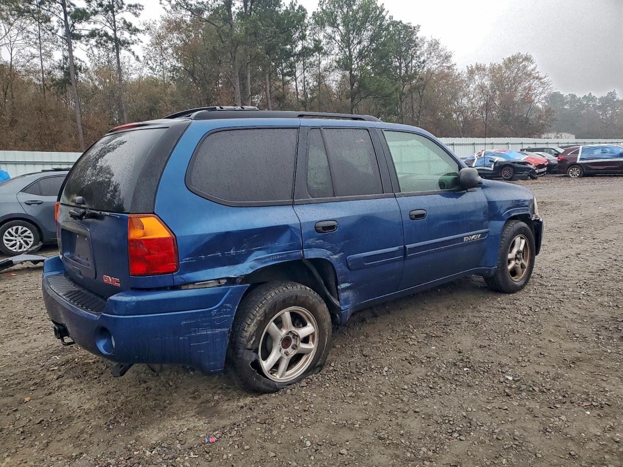 2005 GMC ENVOY photo 3