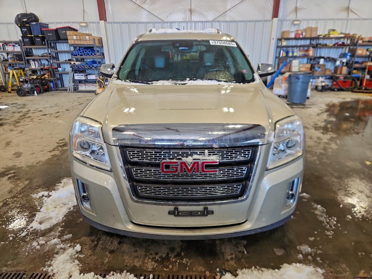 2015 GMC TERRAIN SLT photo 5