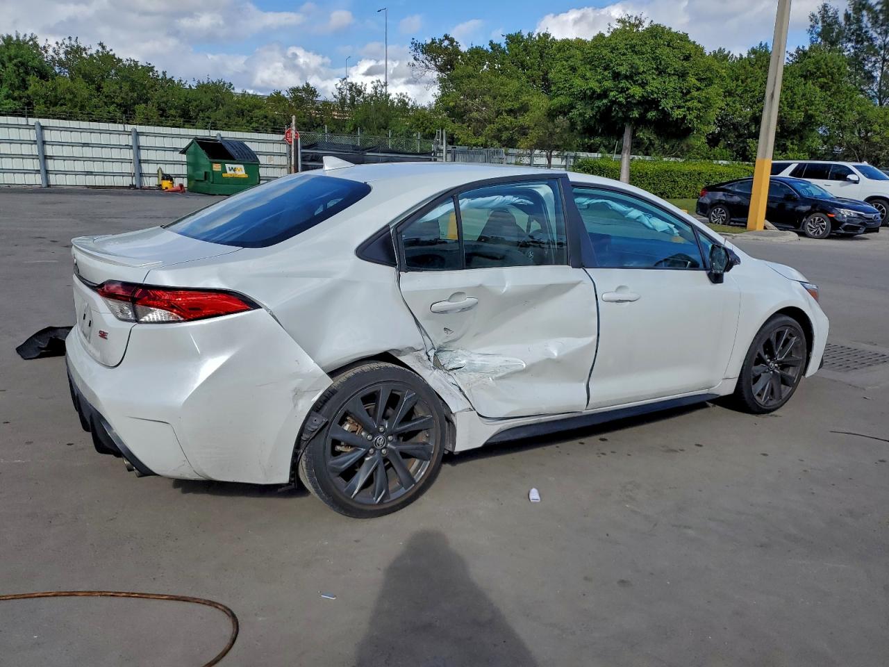 2024 TOYOTA COROLLA SE photo 3