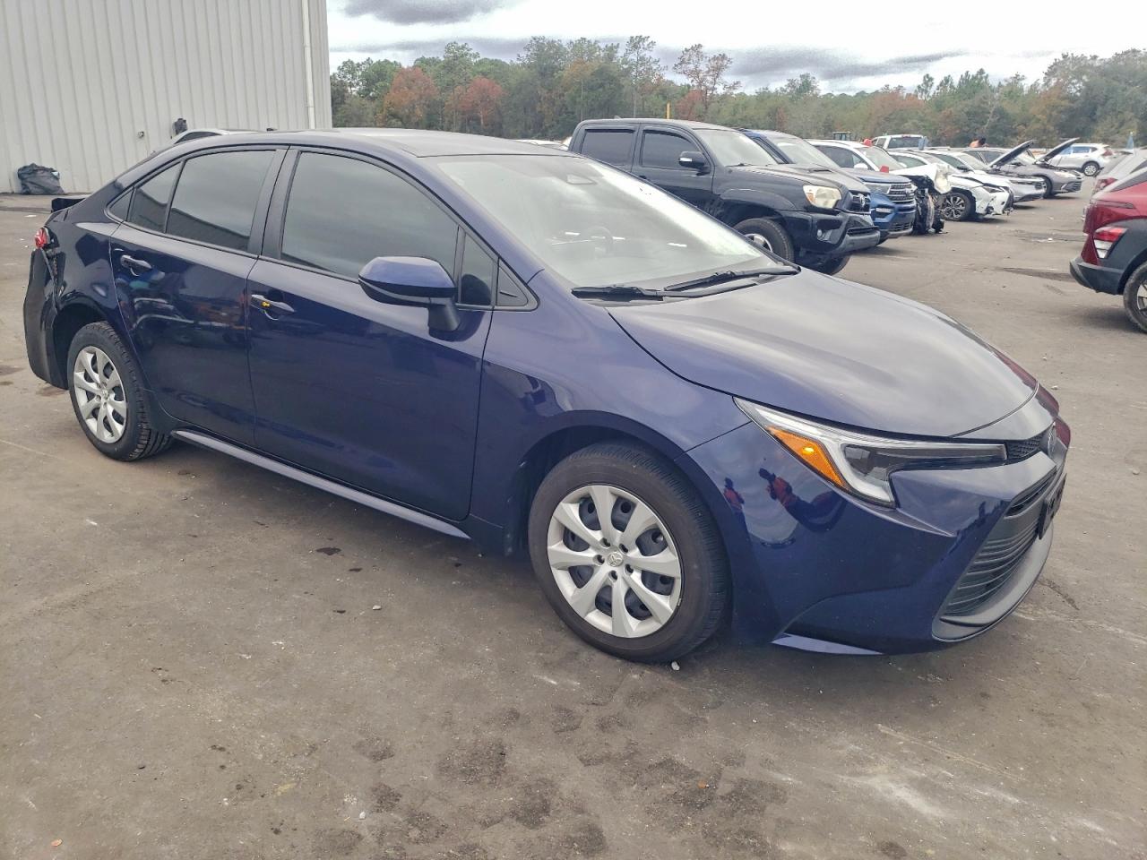 2024 TOYOTA COROLLA LE photo 4