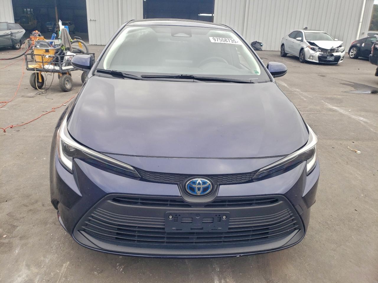 2024 TOYOTA COROLLA LE photo 5