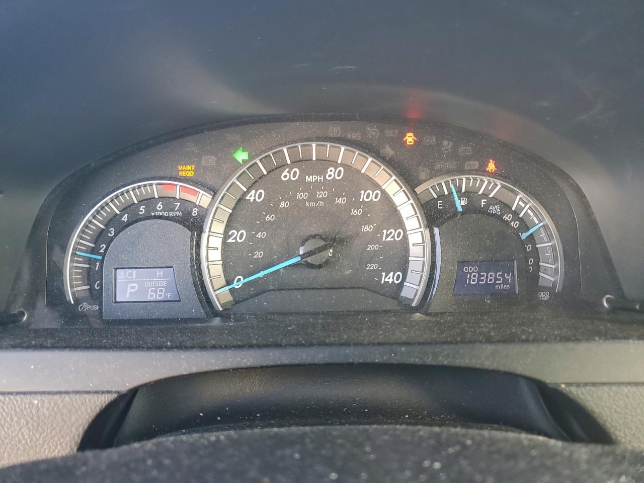 2014 TOYOTA CAMRY L photo 9