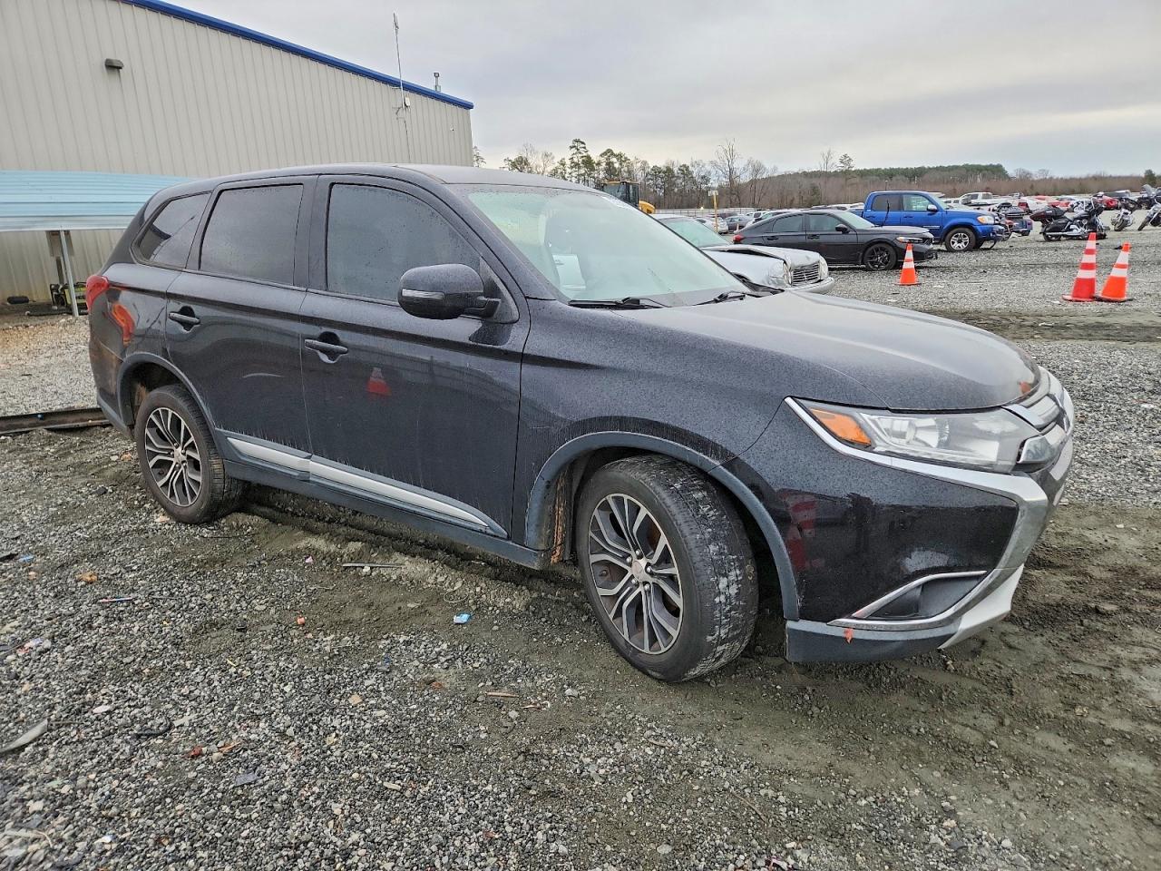 2017 MITSUBISHI OUTLANDER SE photo 10
