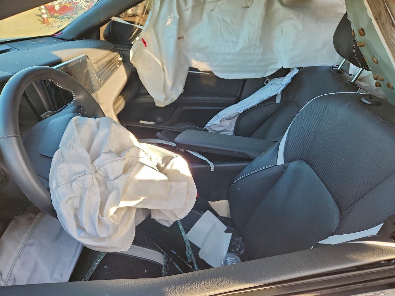 2025 TOYOTA CAMRY XSE photo 7
