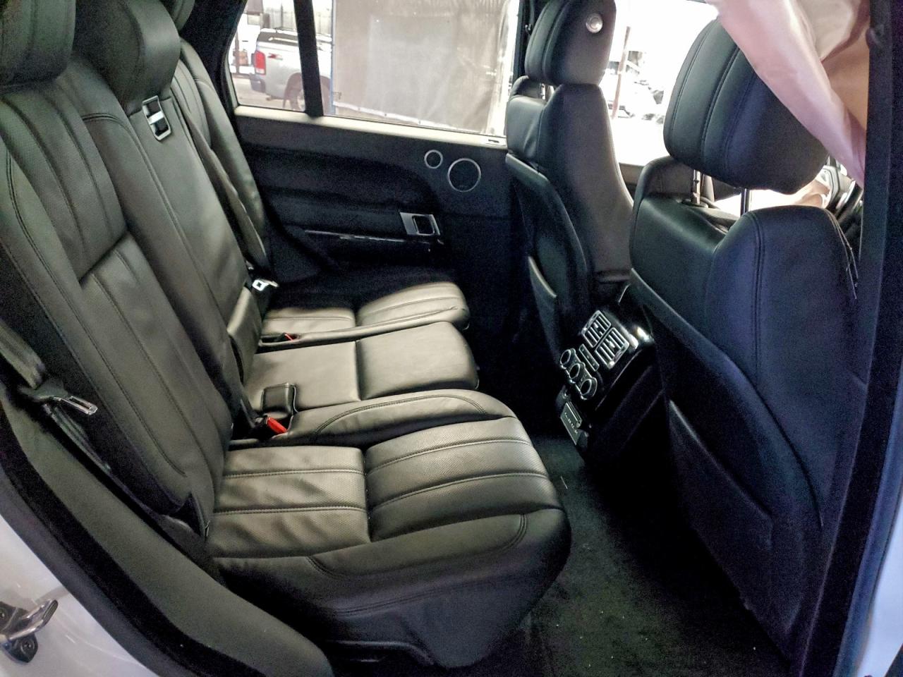 2017 LAND ROVER RANGE ROVER SUPERCHARGED photo 11