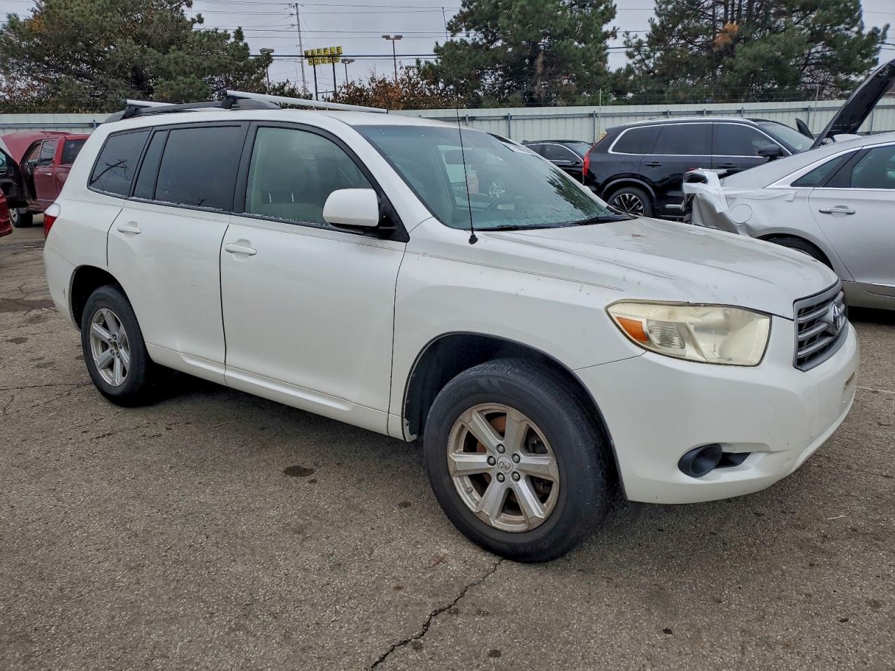 2009 TOYOTA HIGHLANDER photo 4