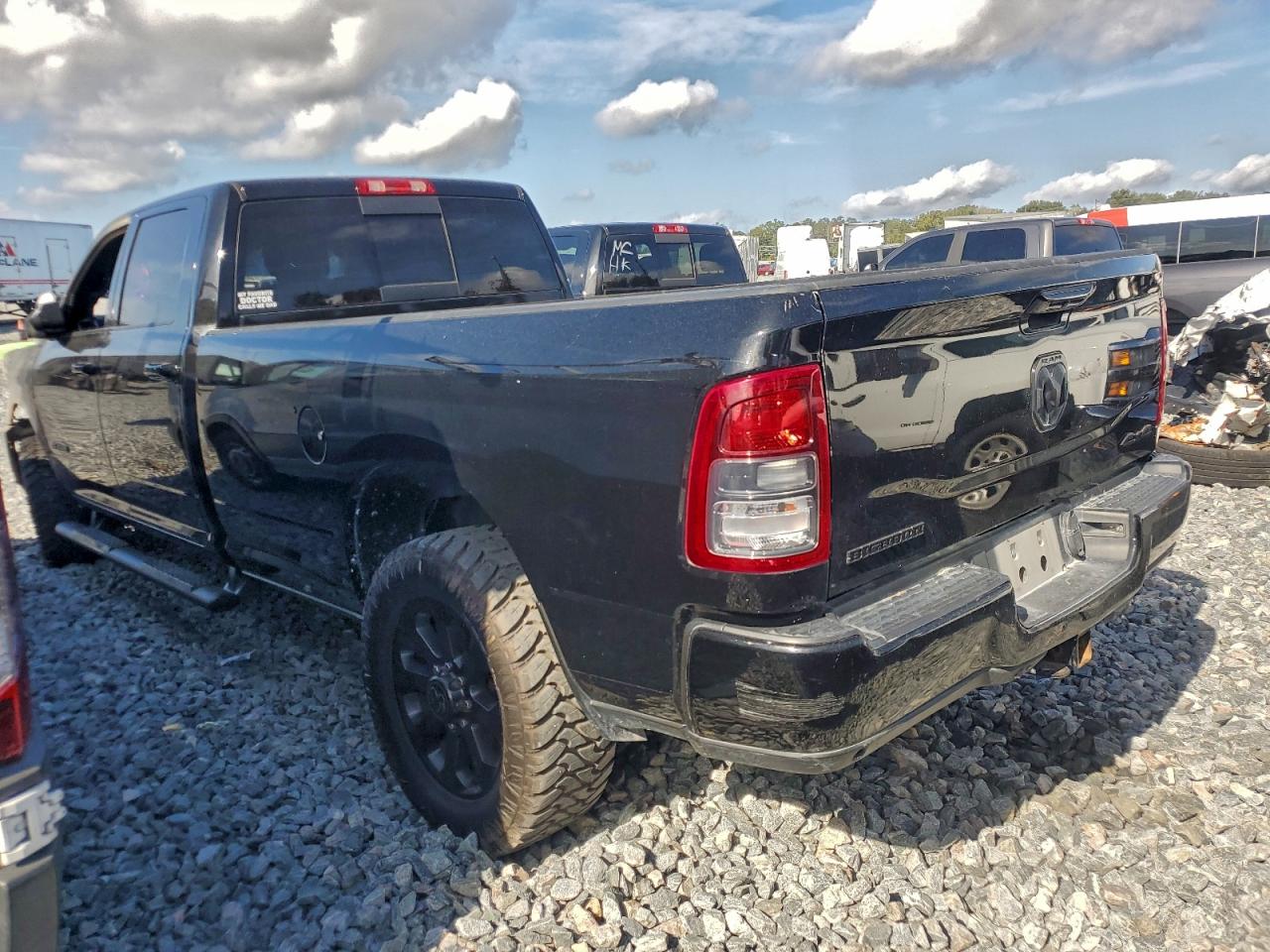 2022 RAM 3500 BIG HORN/LONE STAR photo 2