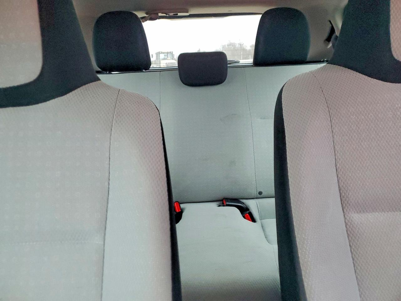 2014 TOYOTA PRIUS C photo 10