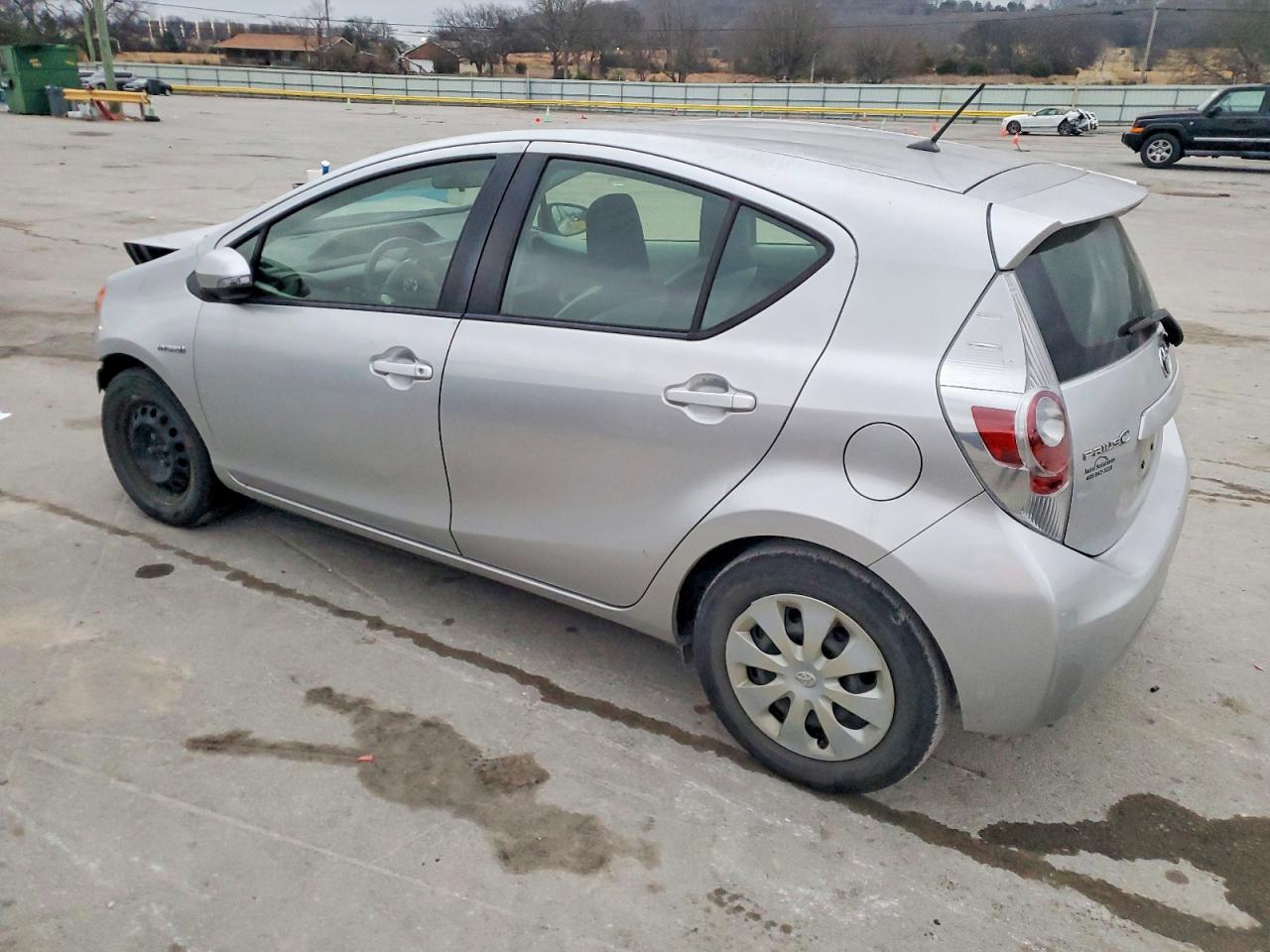 2014 TOYOTA PRIUS C photo 2