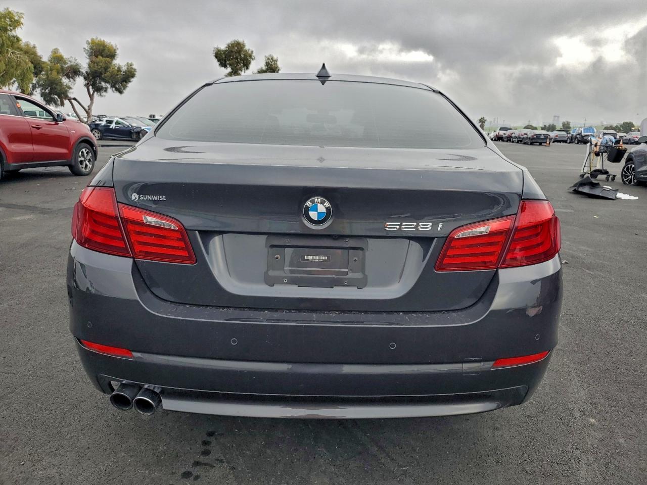 2013 BMW 528 I photo 6