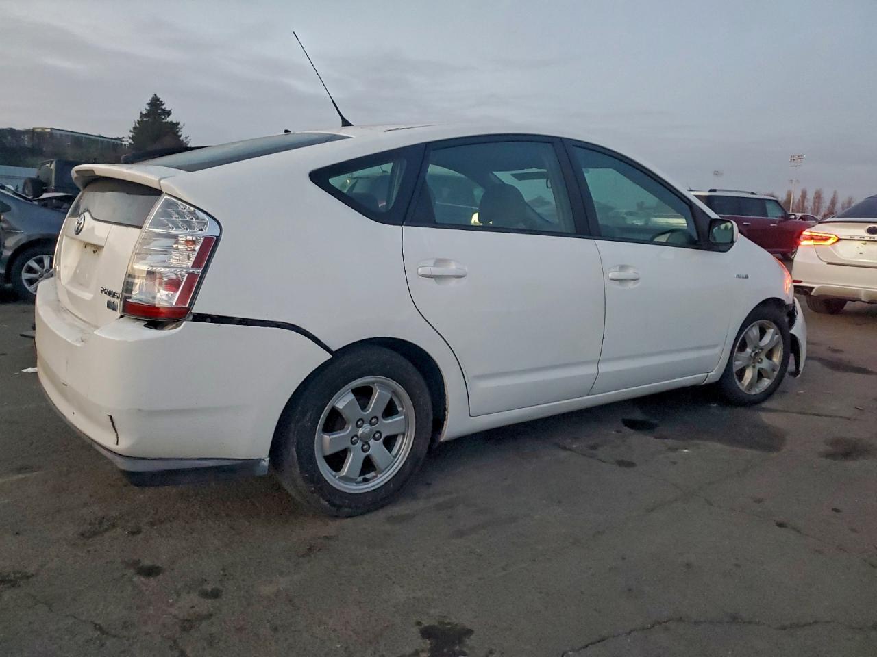 2007 TOYOTA PRIUS photo 3