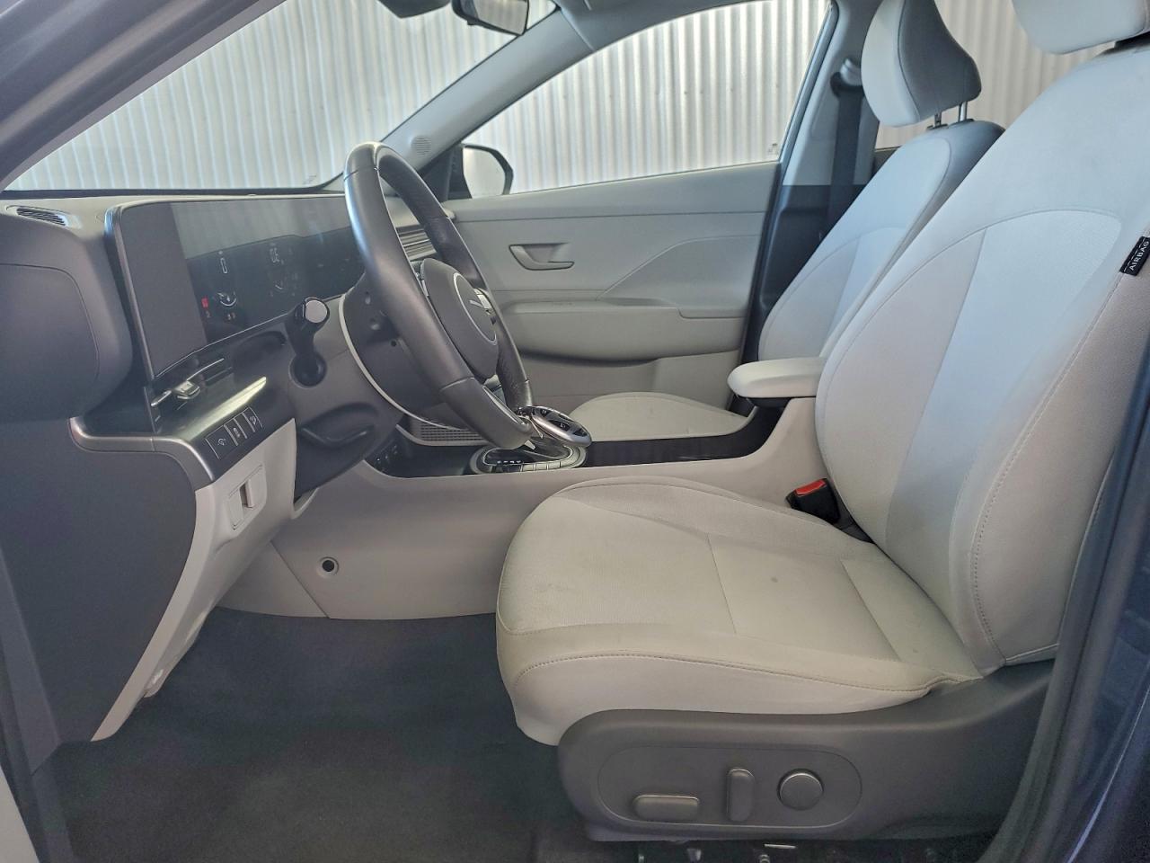 2025 HYUNDAI KONA SEL photo 7