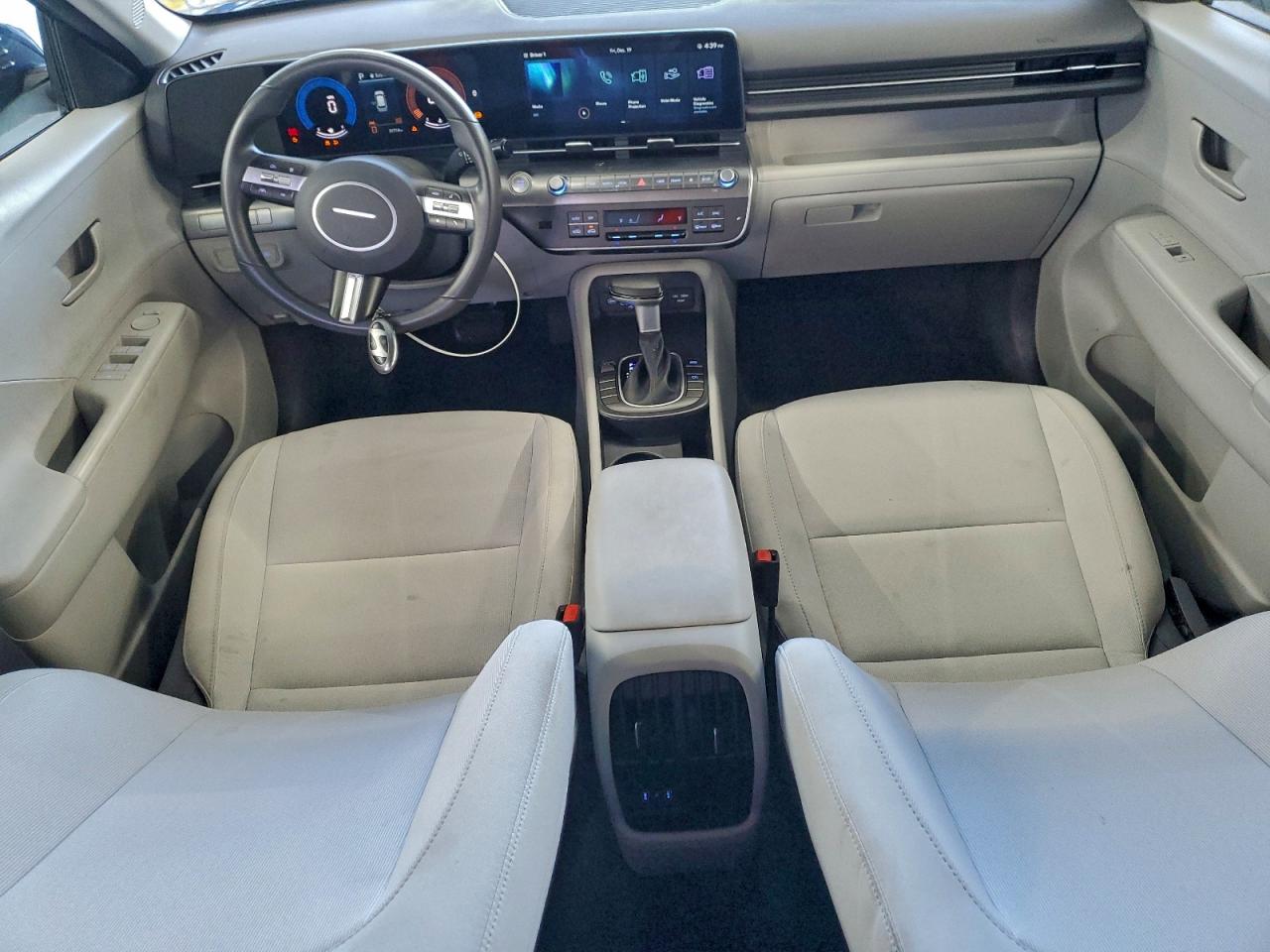 2025 HYUNDAI KONA SEL photo 8