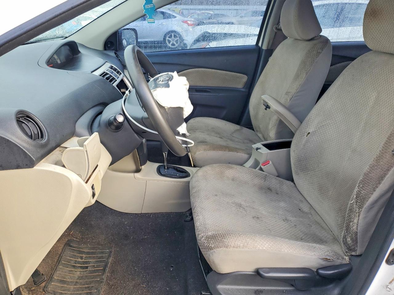 2007 TOYOTA YARIS BASE photo 7