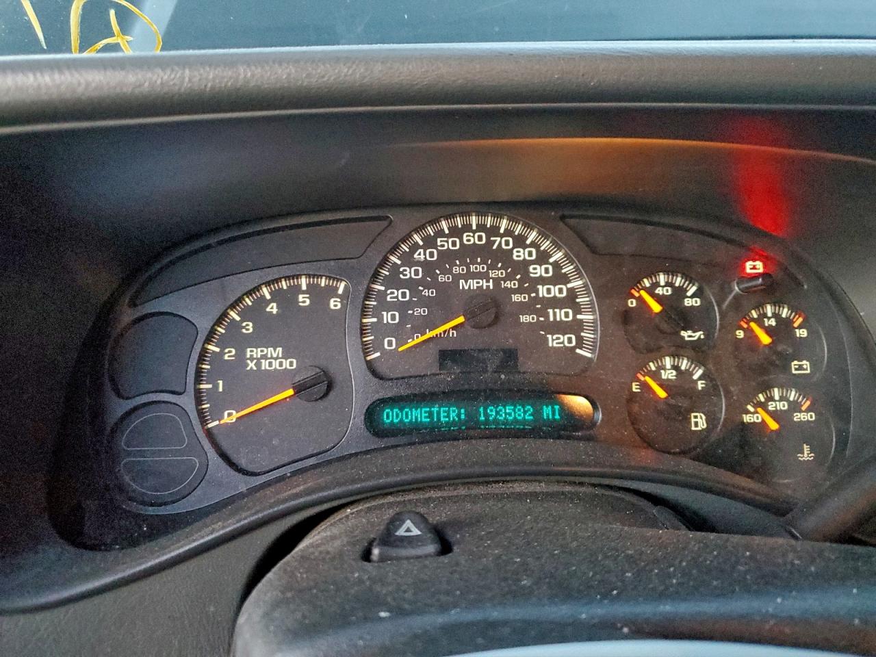 2005 CHEVROLET SILVERADO K1500 photo 9