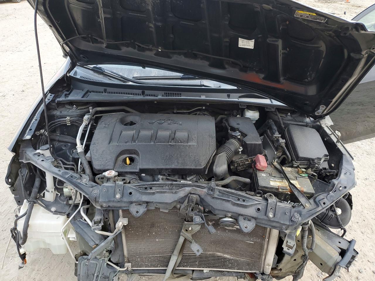 2019 TOYOTA COROLLA L photo 11