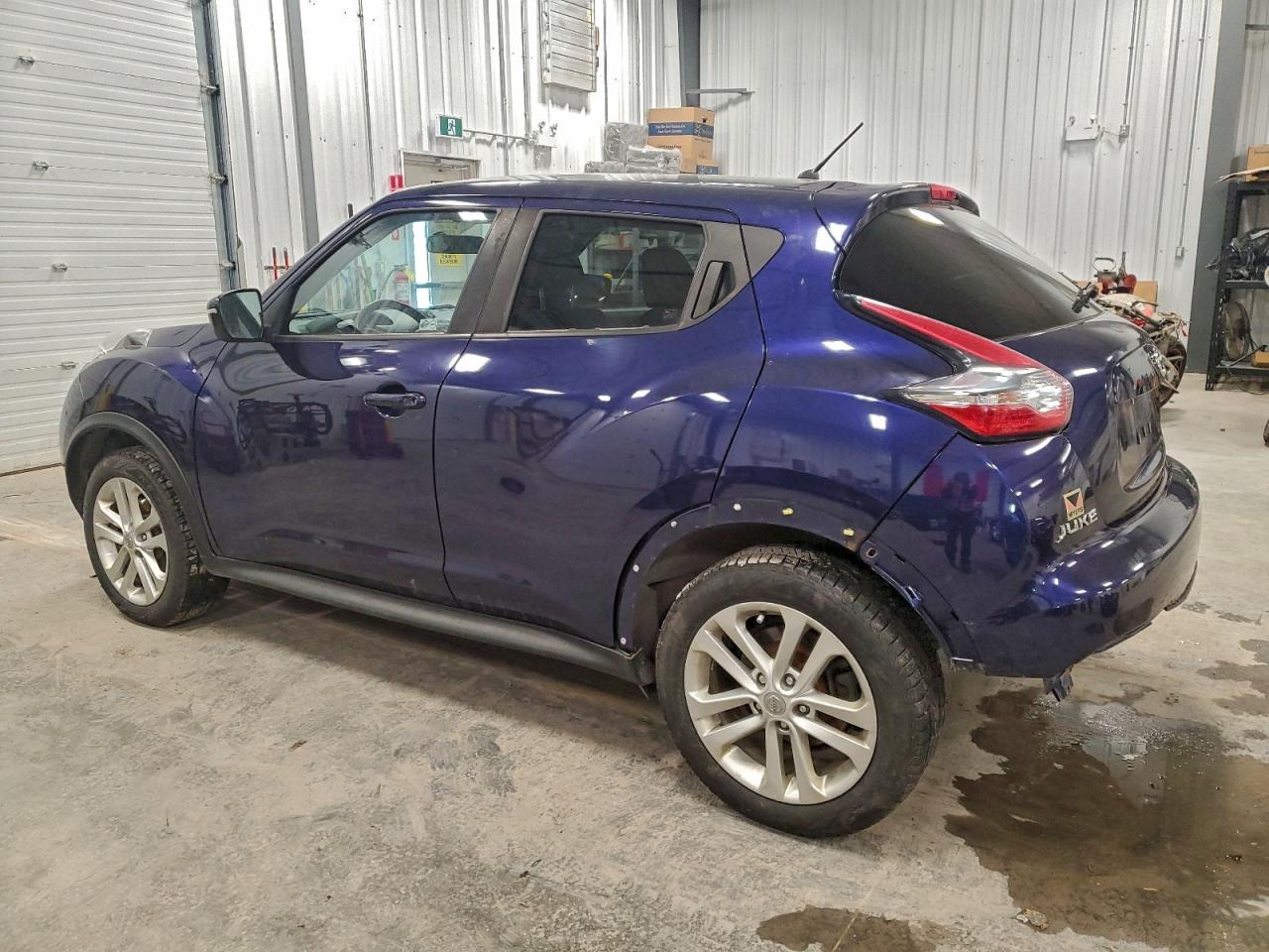 2015 NISSAN JUKE S photo 2
