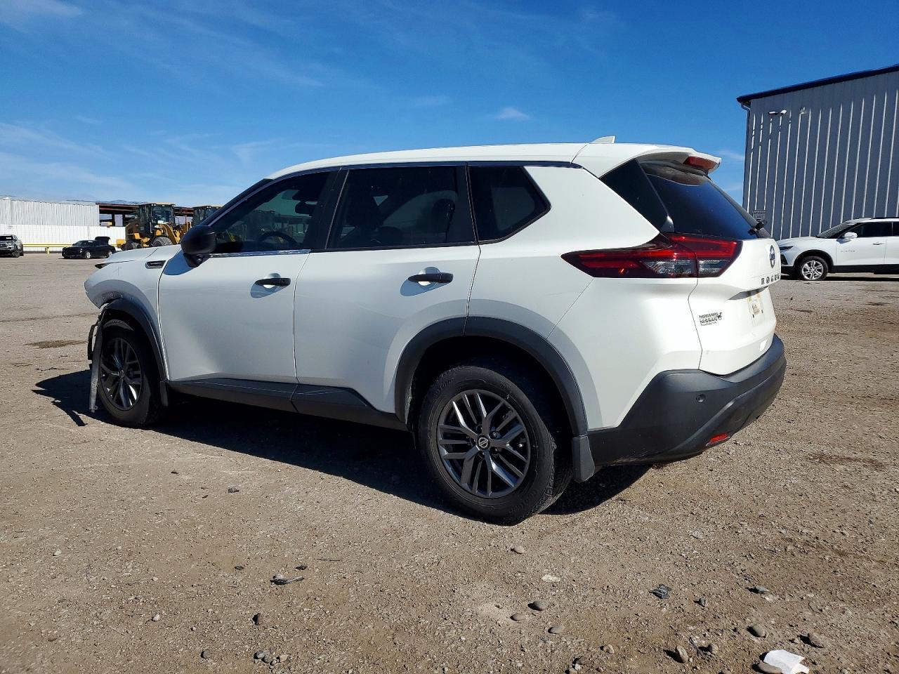 2021 NISSAN ROGUE S photo 2