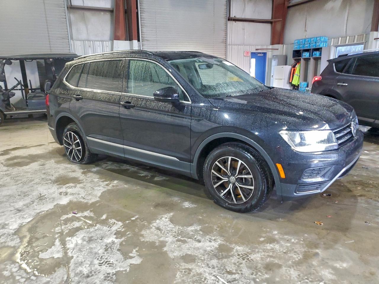 2021 VOLKSWAGEN TIGUAN SE photo 4