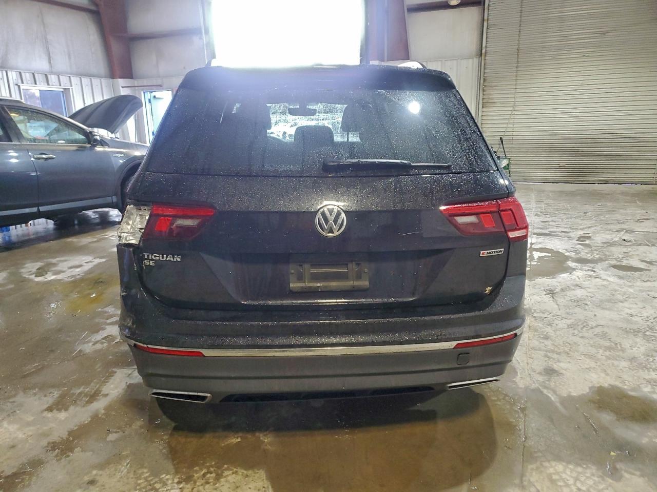 2021 VOLKSWAGEN TIGUAN SE photo 6
