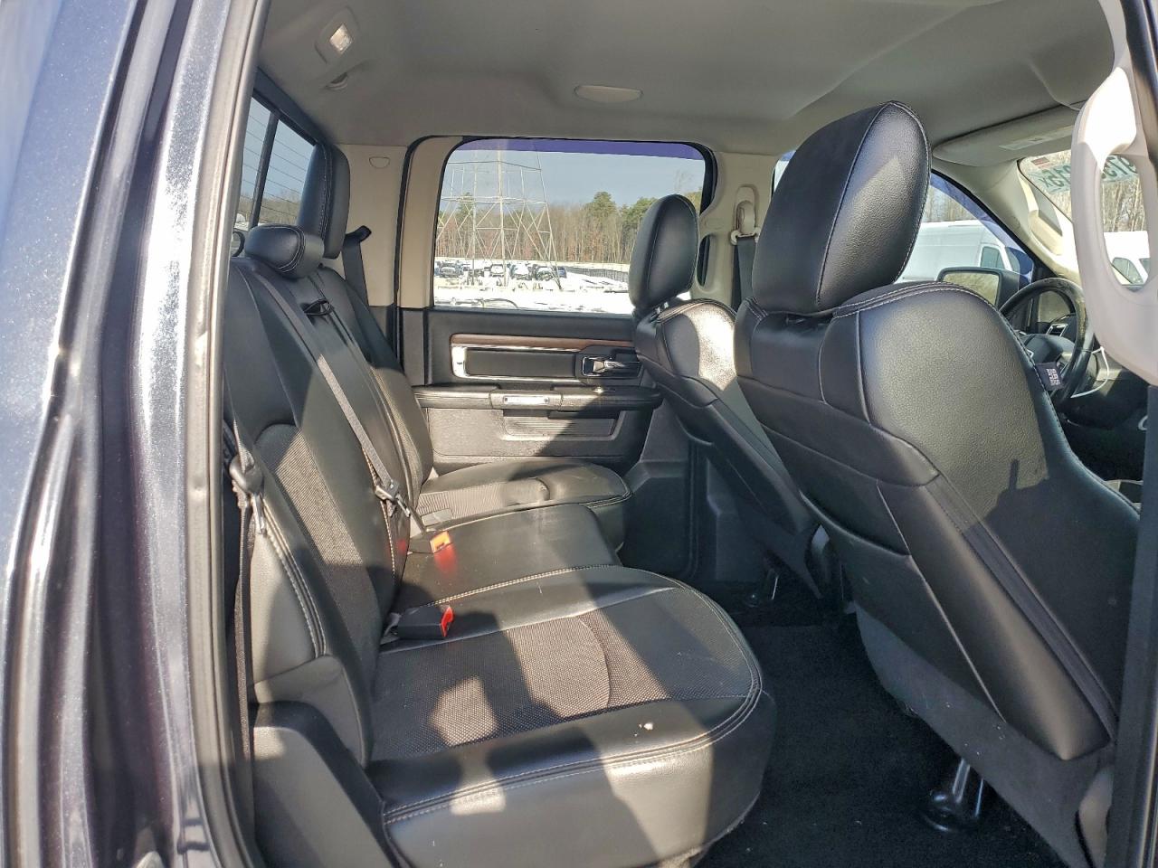 2014 RAM 1500 LARAMIE photo 10