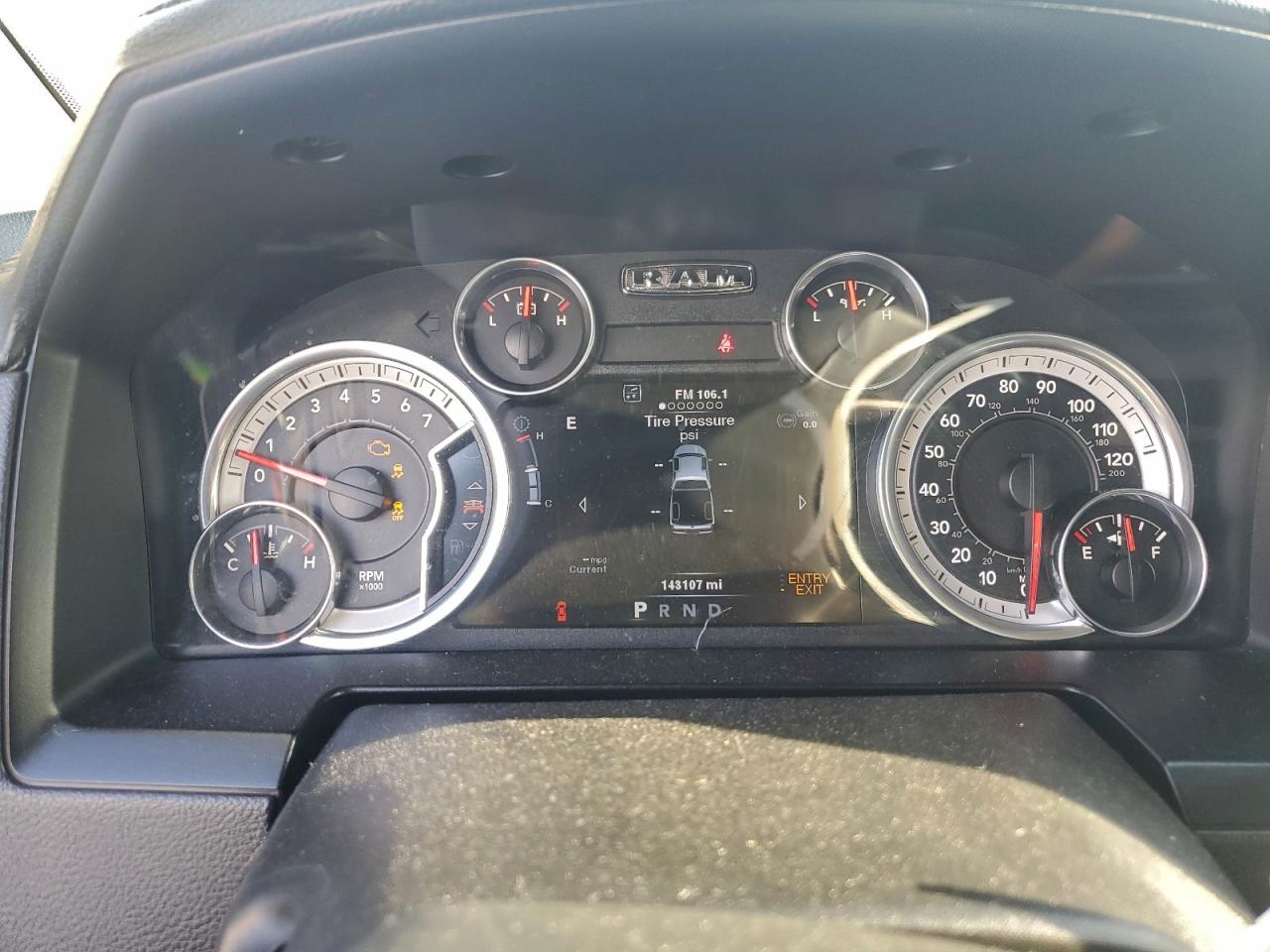 2014 RAM 1500 LARAMIE photo 9