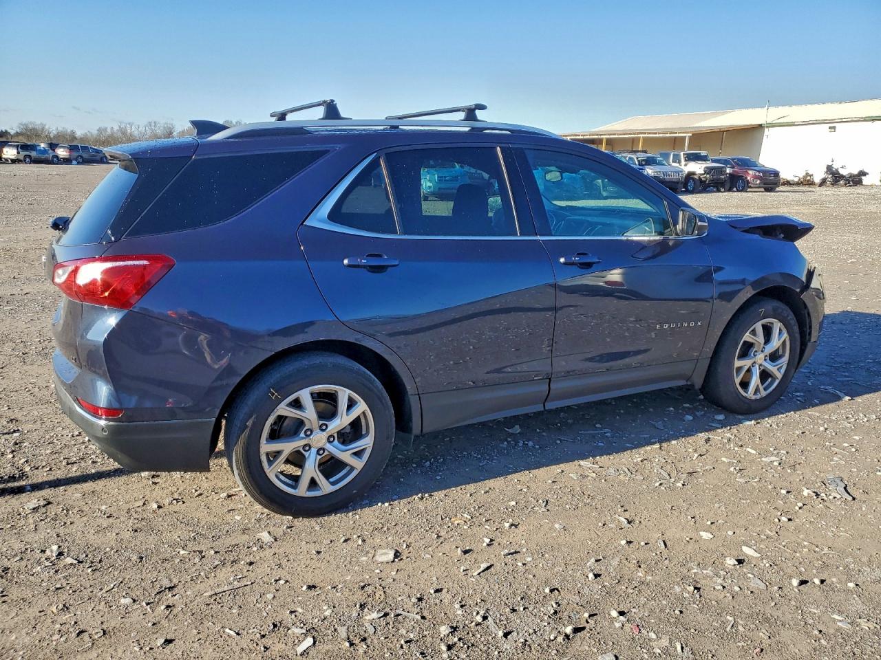 2019 CHEVROLET EQUINOX LT photo 3