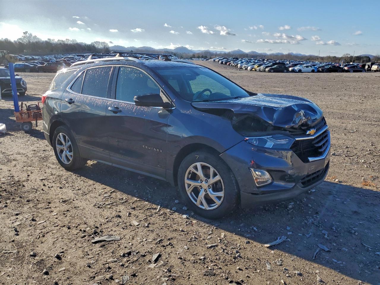 2019 CHEVROLET EQUINOX LT photo 4