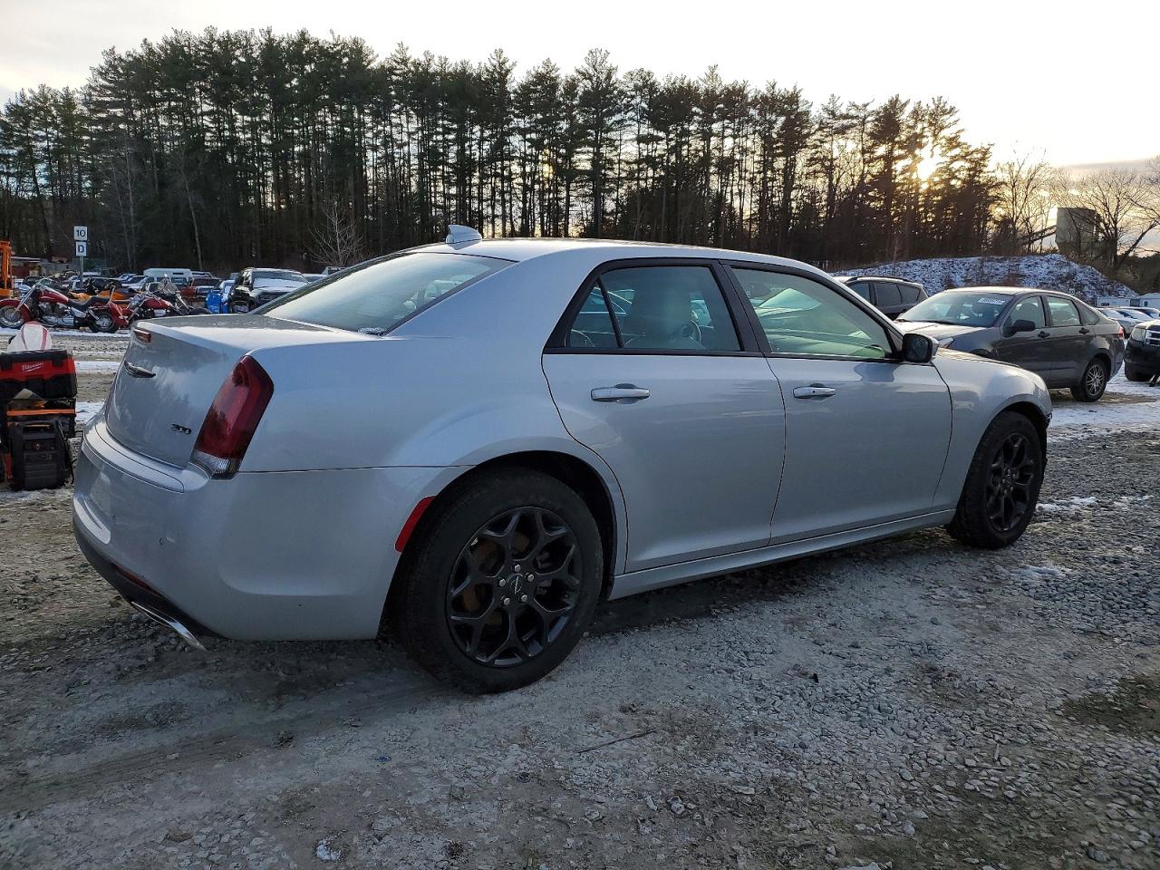 2021 CHRYSLER 300 TOURING photo 3