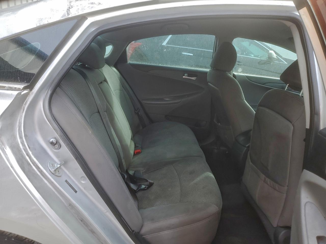 2012 HYUNDAI SONATA GLS photo 10