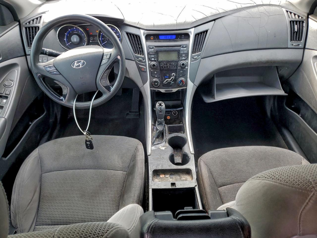 2012 HYUNDAI SONATA GLS photo 8