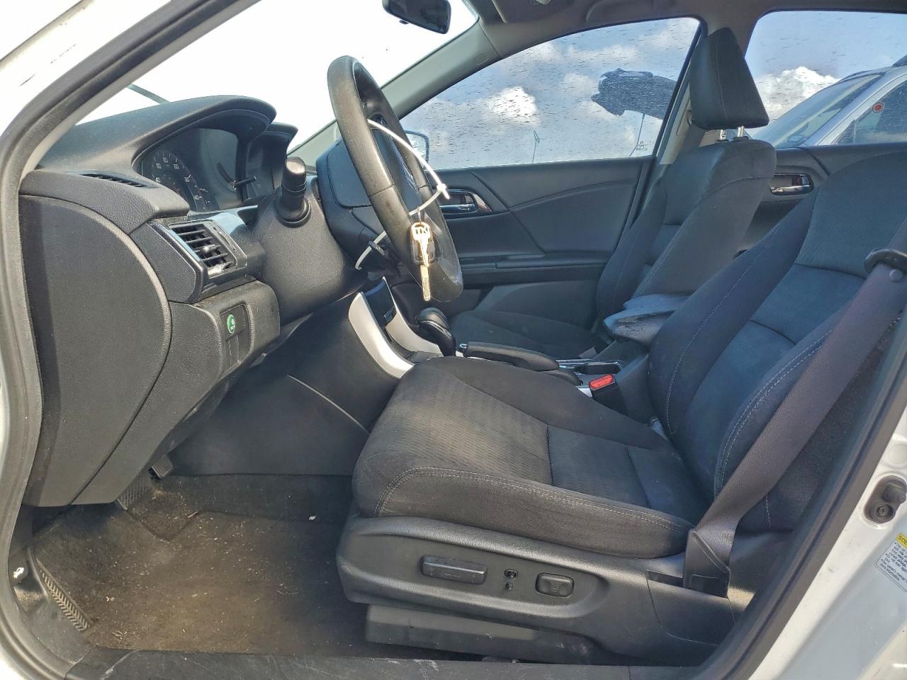 2015 HONDA ACCORD SPORT photo 7
