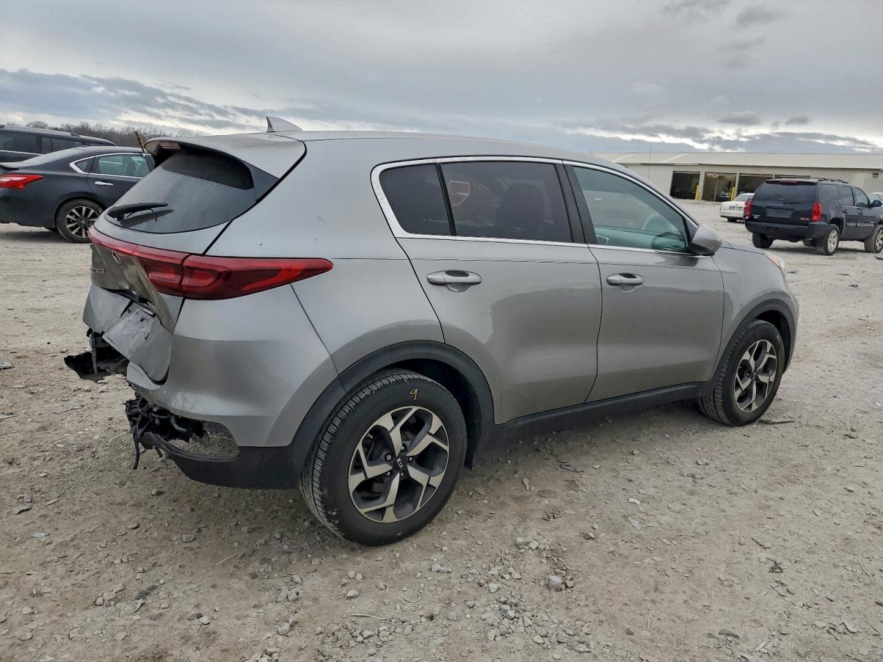2020 KIA SPORTAGE LX photo 3