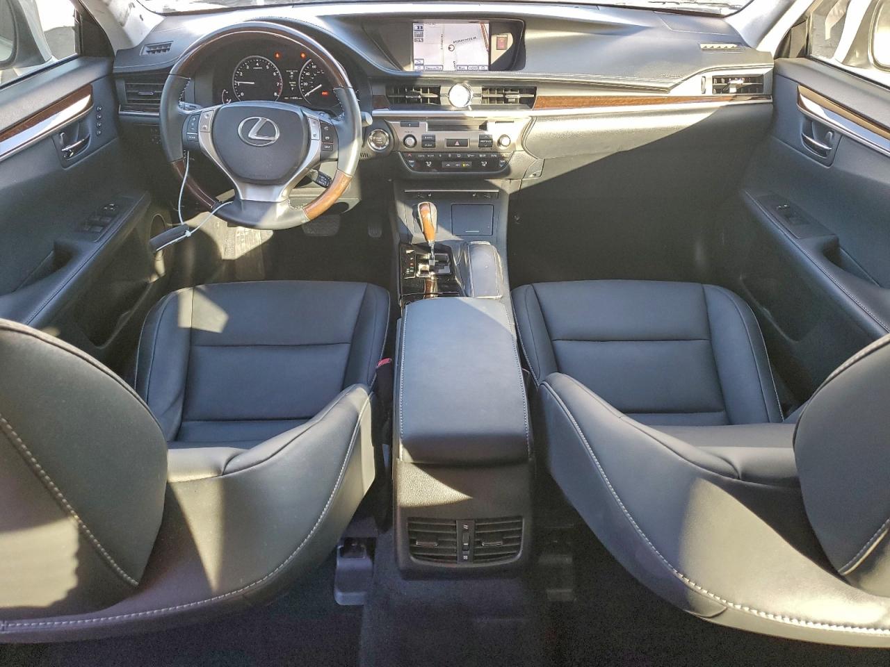 2013 LEXUS ES 350 photo 8