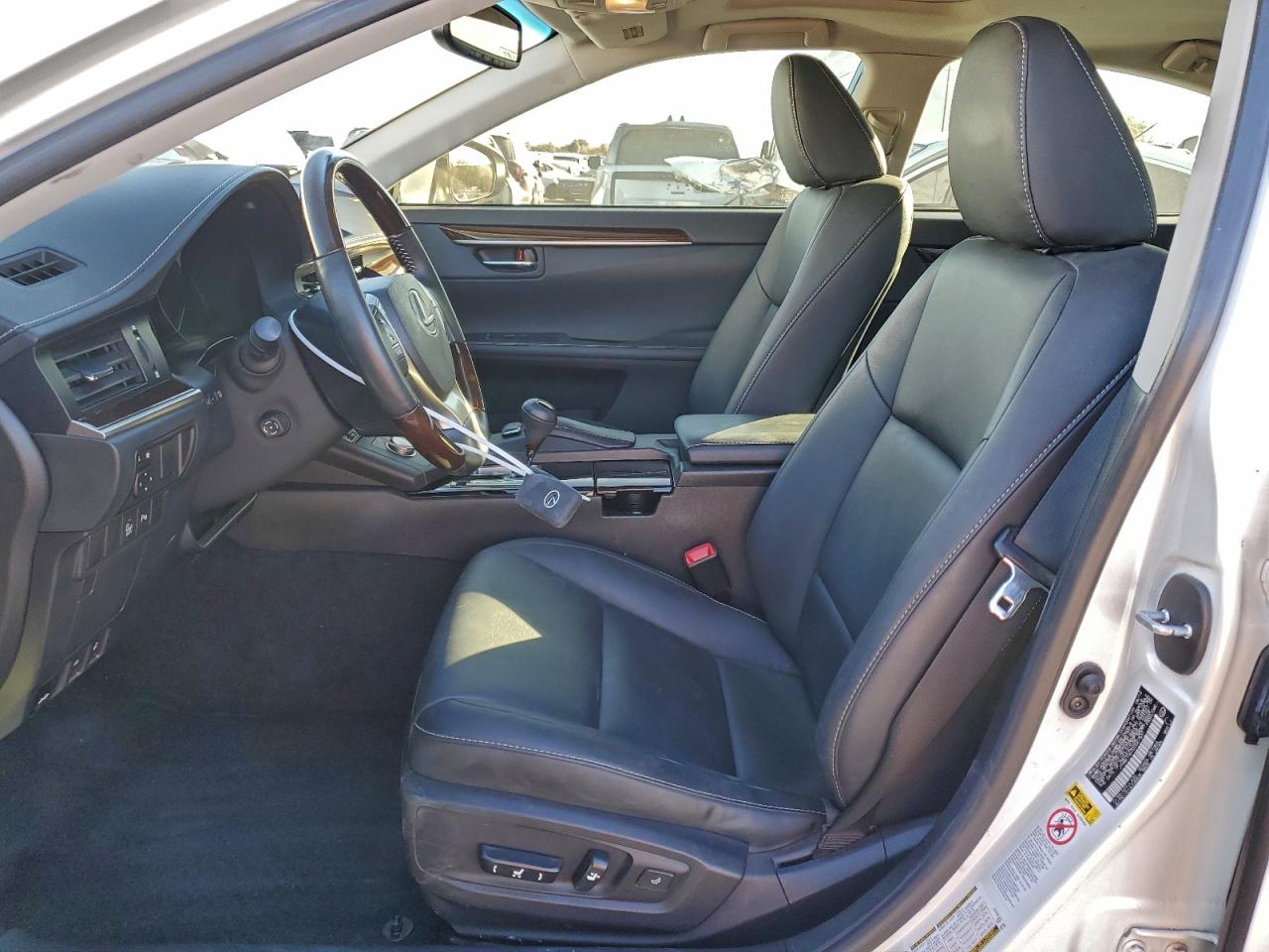 2013 LEXUS ES 350 photo 7