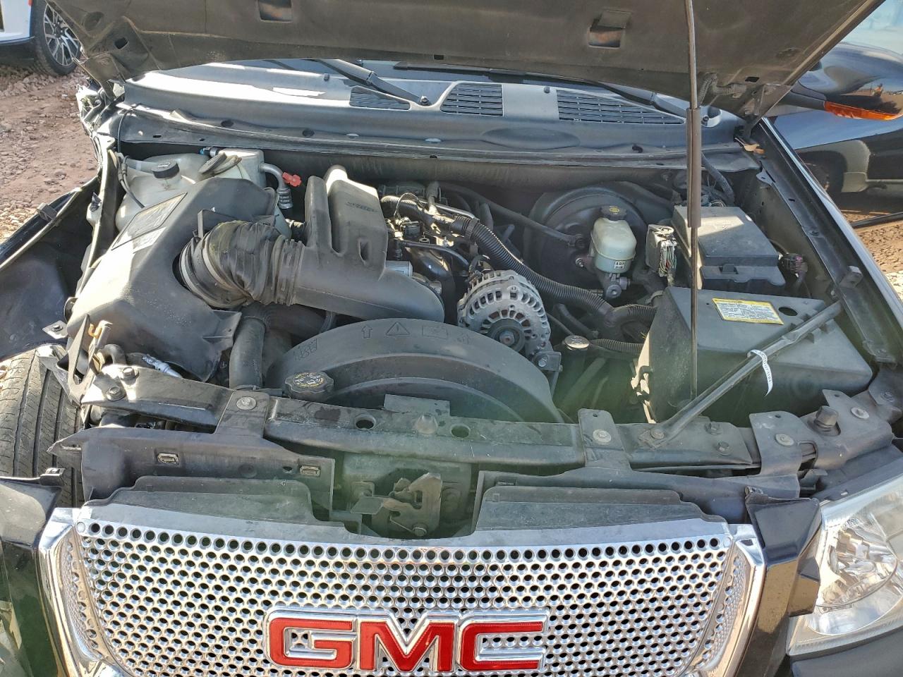 2005 GMC ENVOY DENALI photo 11