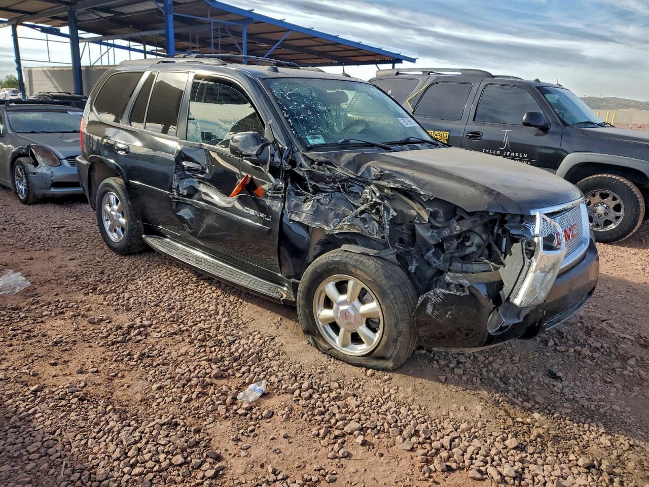 2005 GMC ENVOY DENALI photo 4