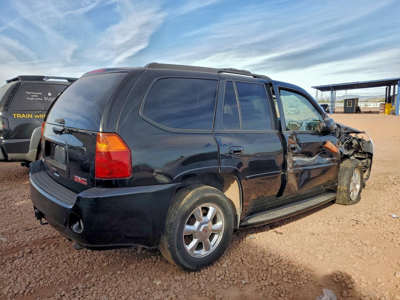 2005 GMC ENVOY DENALI photo 3