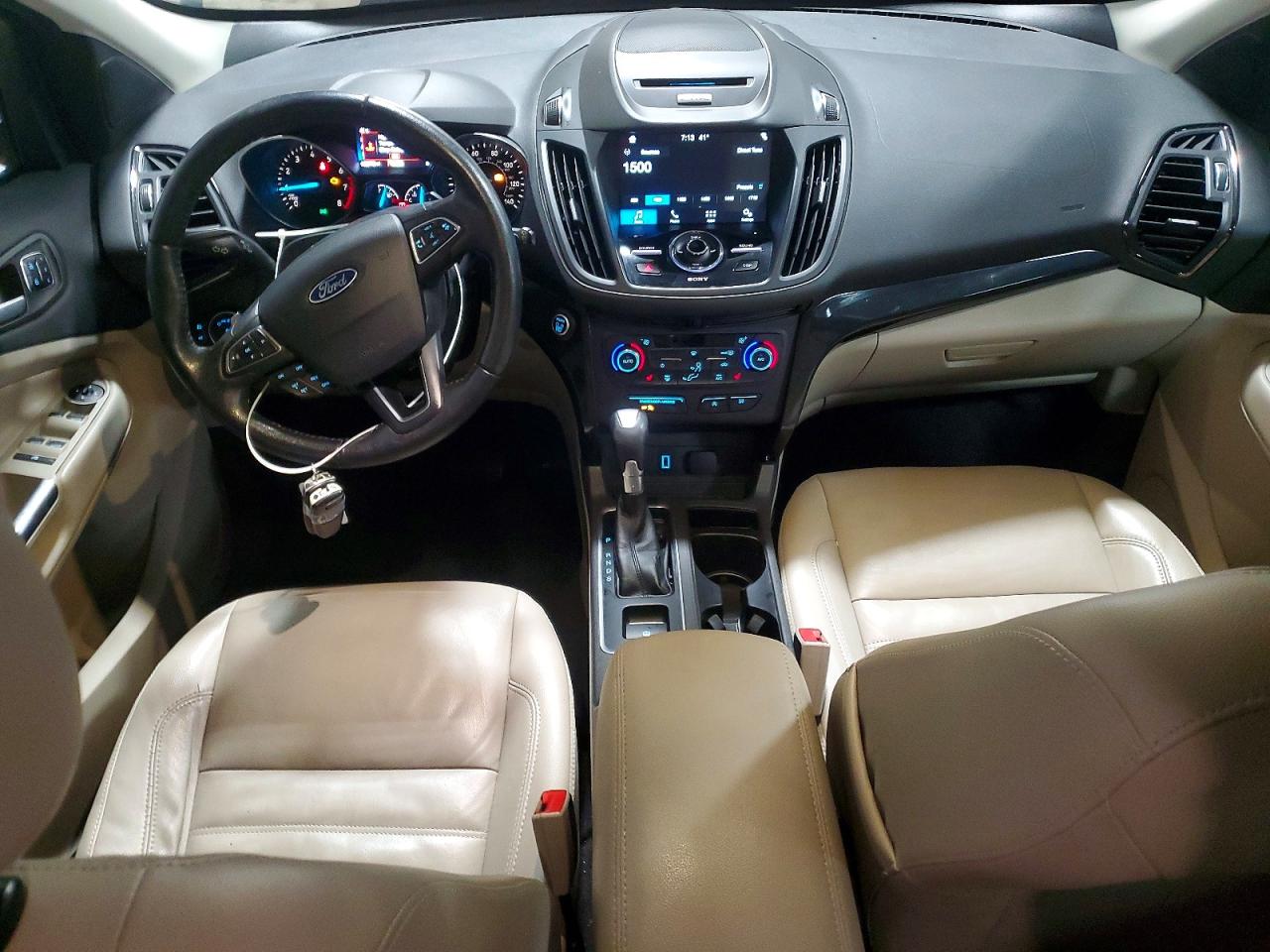 2017 FORD ESCAPE TITANIUM photo 8