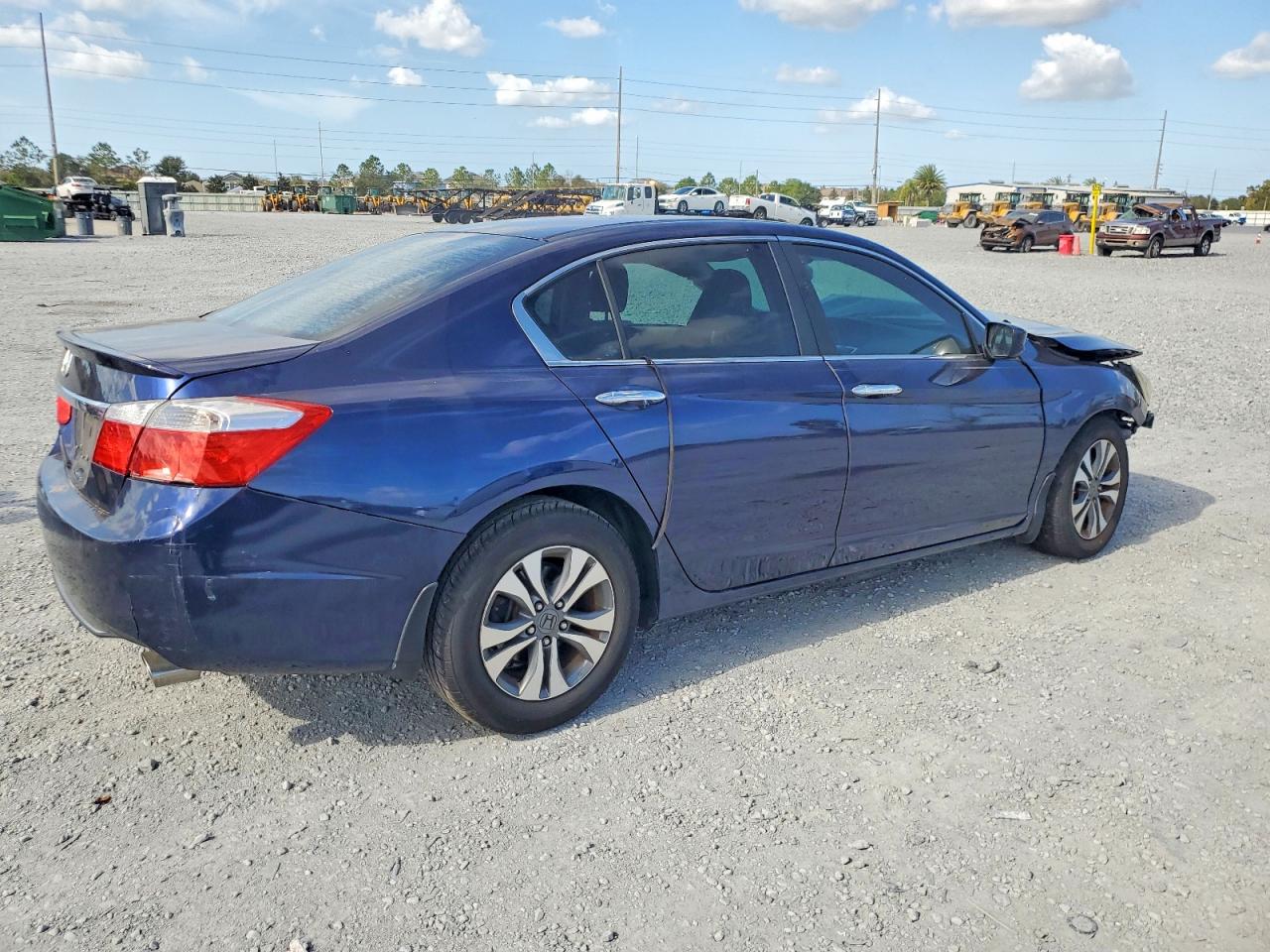 2013 HONDA ACCORD LX photo 3