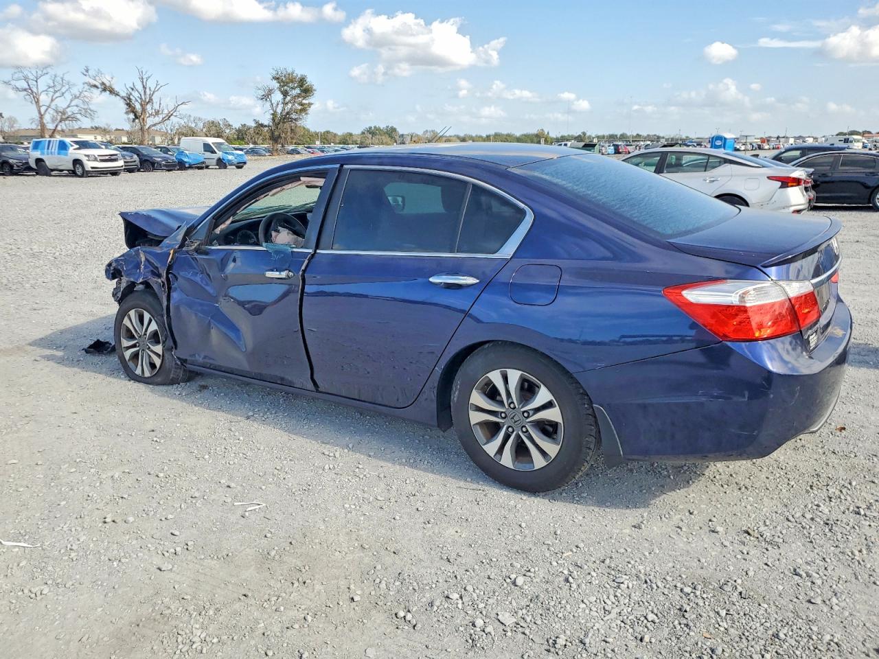 2013 HONDA ACCORD LX photo 2
