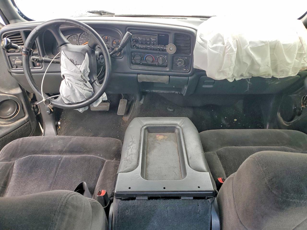 2002 CHEVROLET SILVERADO C1500 photo 8