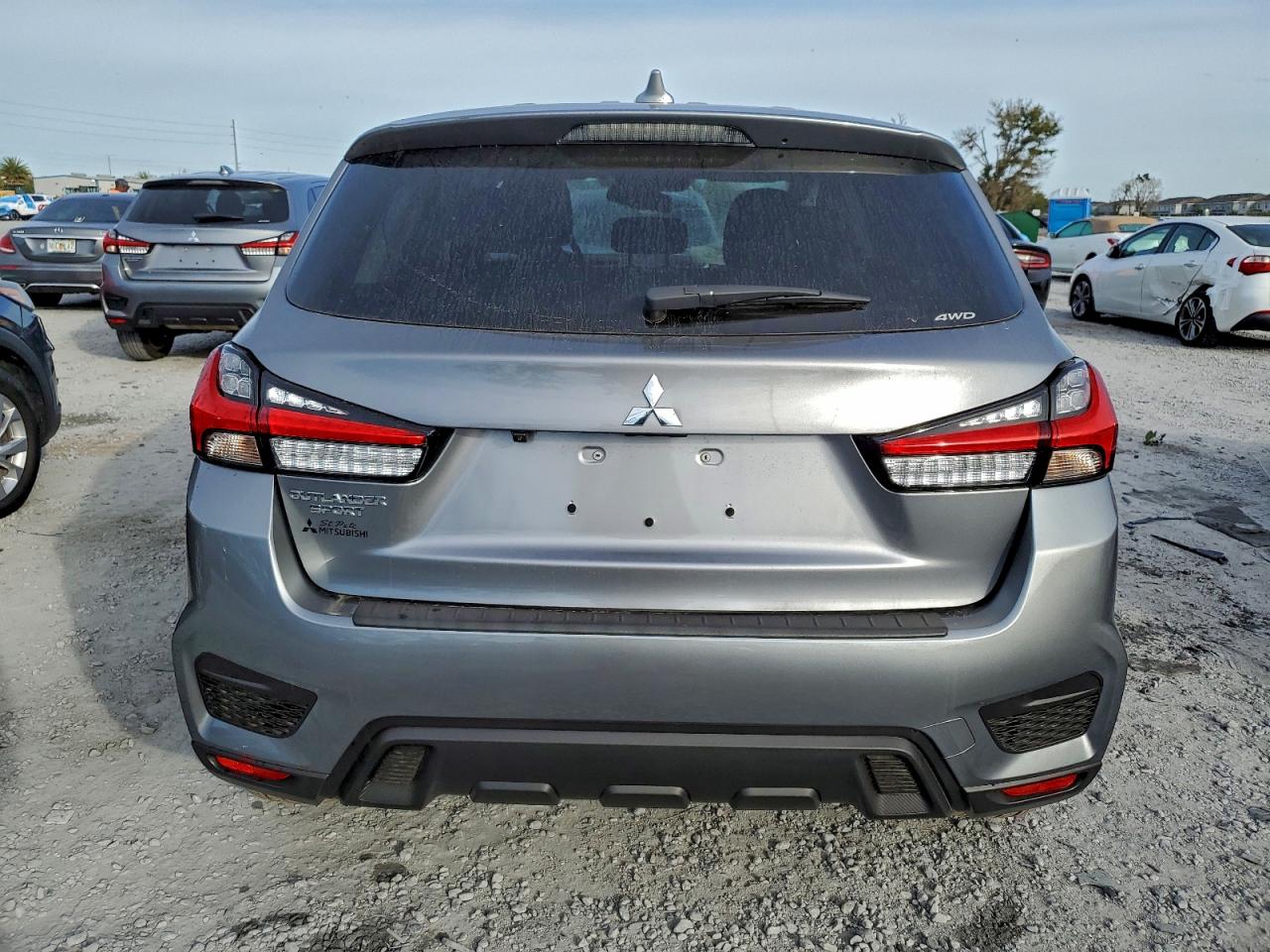 2025 MITSUBISHI OUTLANDER SPORT S photo 6