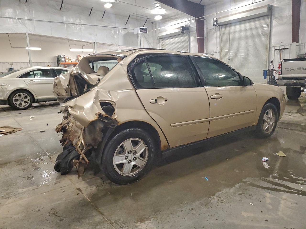 2004 CHEVROLET MALIBU LS photo 3